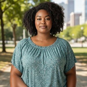 Jaclyn Smith Teal Patterned Blouse. Size 2X.